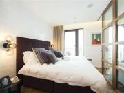 Studio flat for rent in Ambassador Building, Embassy...