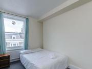 Studio Flat For Rent In Barons Court, London