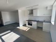 Studio flat for rent in Brecon House, Browns Green,...
