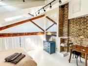 Studio Flat For Rent In Brixton Hill, London
