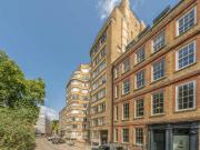 Studio flat for rent in Charterhouse Square,...