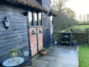 Studio flat for rent in Church Lane Warfield Bracknell...