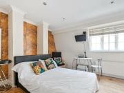 Studio Flat For Rent In City, London
