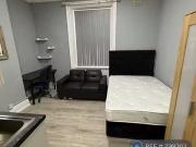 Studio flat for rent in Claremont, Bradford, BD7
