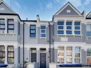 Studio Flat For Rent In Cricklewood