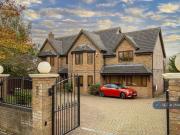 Studio flat for rent in Furzton, Milton Keynes, MK4