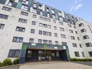 Studio flat for rent in Greenhouse, Leeds, LS11