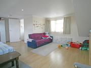 Studio flat for rent in High Road, Ilford, London, IG3