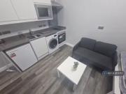 Studio flat for rent in Hockley, Birmingham, B19