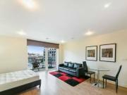 Studio flat for rent in Hudson Building Deals Gateway...