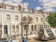 Studio flat for rent in Kilmaine Road, London, SW6