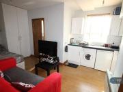 Studio Flat For Rent In London