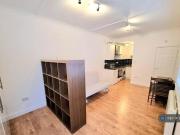 Studio Flat For Rent In London