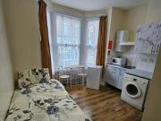 Studio Flat For Rent In London