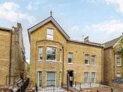 Studio Flat For Rent In London