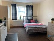 Studio Flat For Rent In London