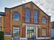 Studio Flat For Rent In London