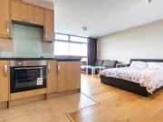 Studio flat for rent in Lyndhurst Court, Finchley Road,...