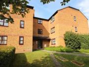 Studio flat for rent in Marmet Avenue Letchworth Garden...