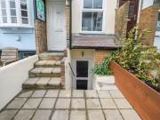 Studio flat for rent in New Road, Shoreham by Sea, BN43