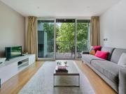 Studio flat for rent in Oswald Building, Queenstown...