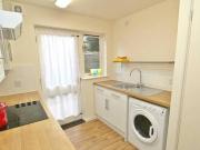 Studio flat for rent in Pettingrew Close Walnut Tree...