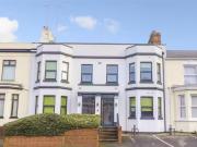 Studio flat for rent in Queens Road, City Centre,...