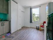 Studio flat for rent in Regents Park Road, London, N3