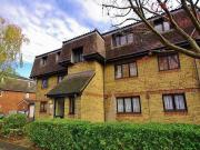 Studio Flat For Rent In Watford, Hertfordshire