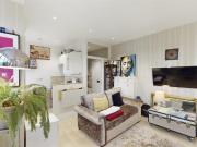 Studio flat for rent in Willesden Lane, Brondesbury...