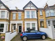 Studio Flat For Sale In Southend On Sea