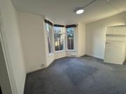 Studio flat Furnished to tenants needs Studio flat Furnished to tenants needs