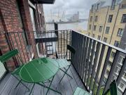 Studio Flat, Goodluck Hope Walk, E14