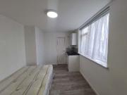 Studio Flat, High Level Drive, SE26