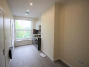 Studio Flat, High Street, SE25