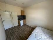 Studio Flat, Hither Green Lane, SE13