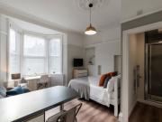 Studio flat in Heaton student only