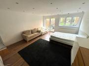 Studio Flat, in North Finchley N12
