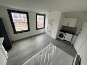 Studio Flat in West Hampstead NW6