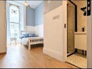 Studio Flat, Kensington Gardens Square, W2