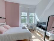 Studio Flat, Kensington Gardens Square, W2 Studio Flat, Kensington Gardens Square, W2