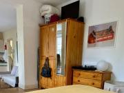 Studio Flat, King's Cross Road, WC1X