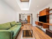 Studio Flat, Kingsland Road, E8