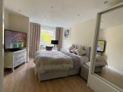 Studio Flat, London, CR0