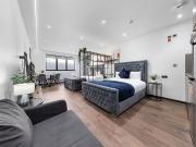 Studio Flat, London, NW11