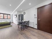 Studio Flat, London, NW11