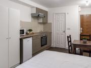 Studio Flat, London, NW2