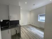 Studio flat London road Norbury SW16