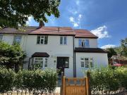 Studio Flat, Long Drive, W3