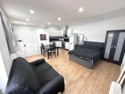 Studio Flat, New Park Avenue, N13